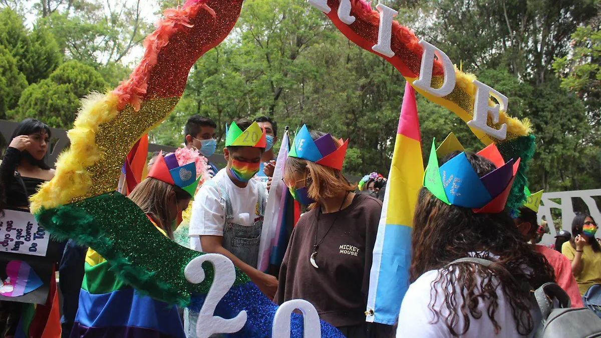 Gabriel Coronel, Gaby Ruiz, Briela Sanz, algunos de los artistas en la Marcha del Orgullo